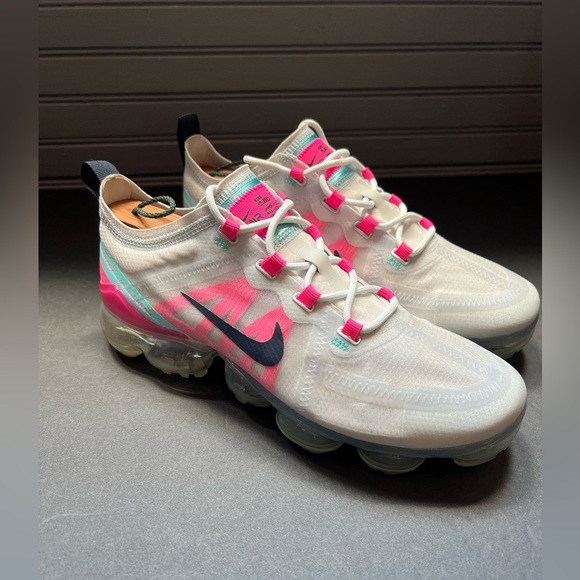 Nike Air VaporMax Womens Size 8.5 Gray Pink Running  Shoes AR6632-007 Pre-owned - Picture 1 of 12